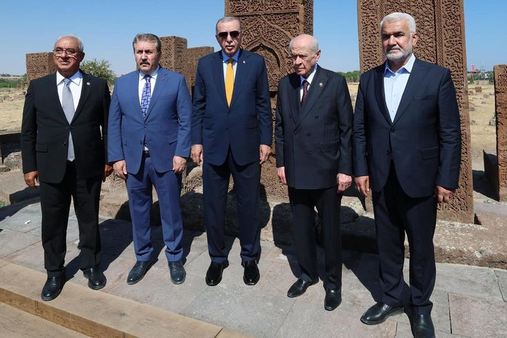 Destici: PKK'nın işlediği suçlar asla yok sayılmaz