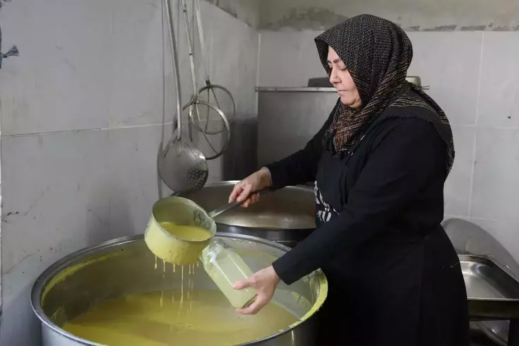 Bu köyde iftar vakti evlerde yemek pişirmek yasaklandı