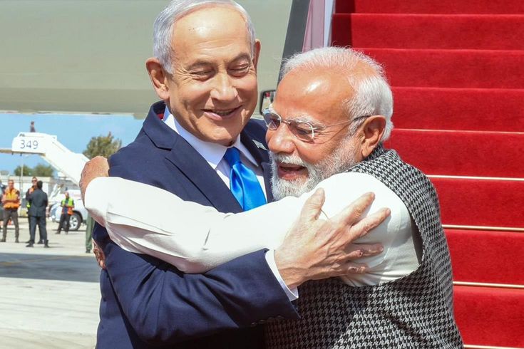 Netanyahu'nun boynuna sarılan lider de topa girdi