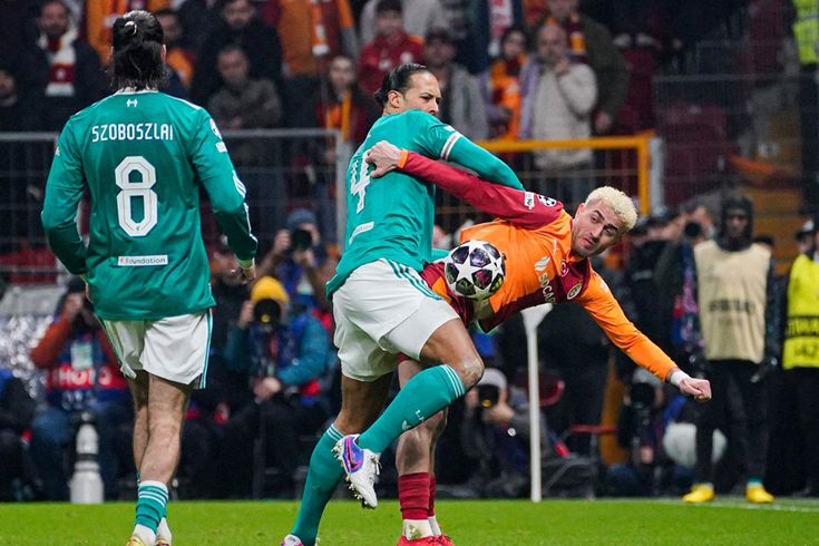 Arne Slot'tan Liverpool'a iyi, Galatasaray'a kötü haber