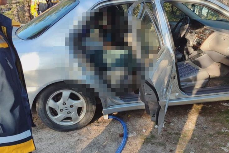 Park halindeki otomobilde ölü bulundu
