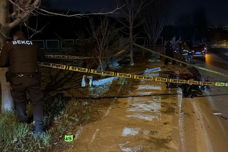 Bir ay önce evlenen Emirhan, feci kazada hayatını kaybetti