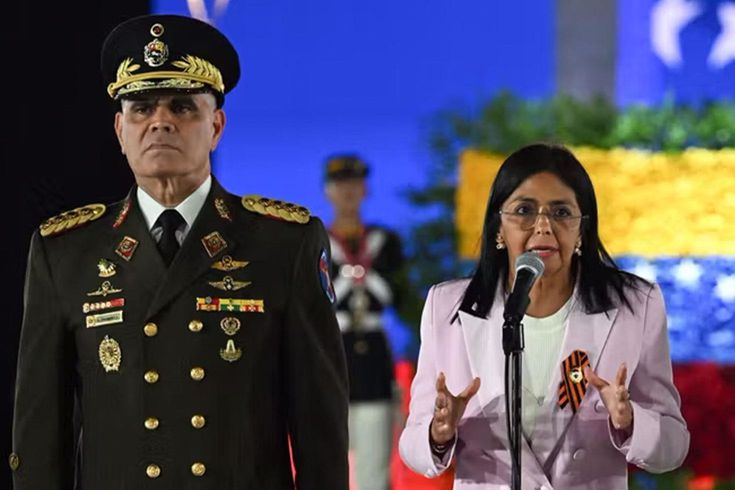 Venezuela Geçici Devlet Başkanı Rodriguez, Savunma Bakanı Lopez'i görevden aldı