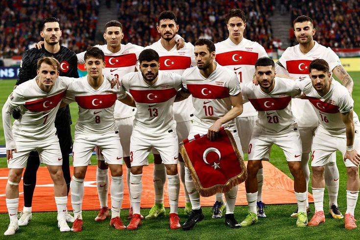 Romanya'yı Türkiye maçı öncesi yıkan sakatlık