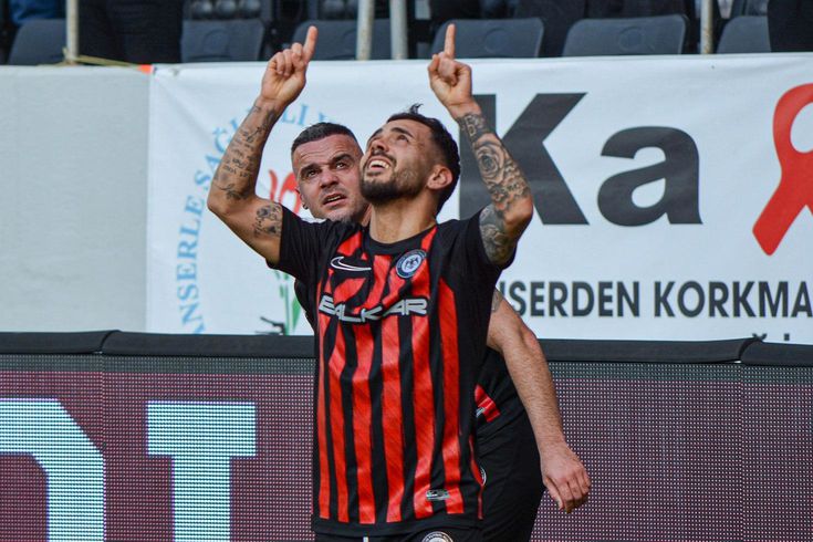 7 maç 7 galibiyet! Adım adım değil, koşarak Süper Lig'e geliyorlar