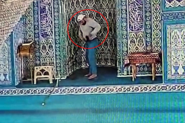 Camide yaptığı rezilliğe bakın: Kimse görmüyor sandı ama kamera kayıttaydı