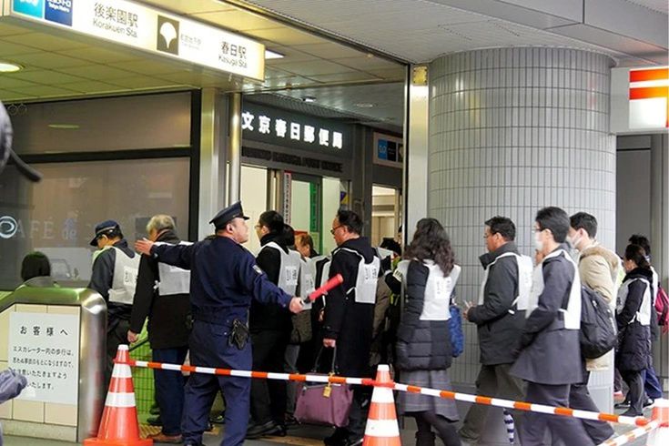 Japonya'dan füze tehdidine karşı dev adım: Tüm halka sığınak