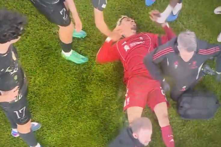 Liverpool ve Fransa'ya Ekitike'den kötü haber
