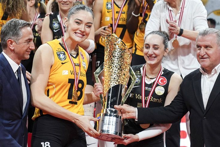 Gözyaşları içinde veda etti! Şampiyon VakıfBank'ta ayrılık