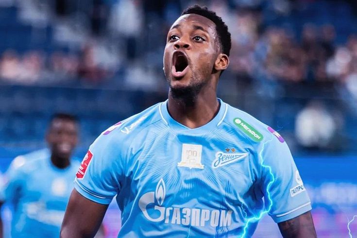 Fenerbahçe'den ayrılan Jhon Duran Zenit'te de kayıplara karıştı
