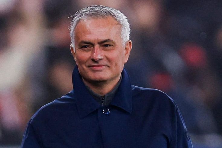 Mourinholu Benfica, şampiyonluk umutlarını 4 golle sürdürdü