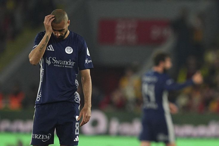 Göztepe galibiyeti hatırladı, Antalyaspor küme düşme hattında kaldı