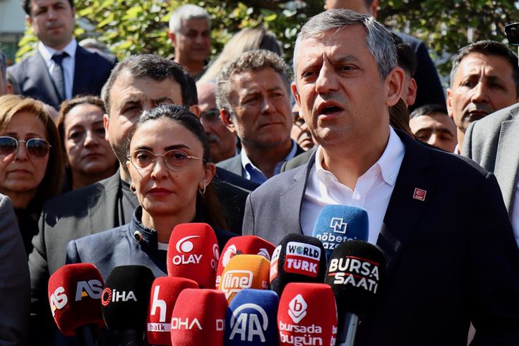 Özgür Özel'den kurultay davası sonrası ilk açıklama