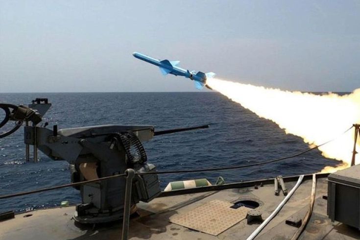 İran: Füze ve İHA'larımız ABD hedeflerine ve düşmanın gemilerine kilitlendi