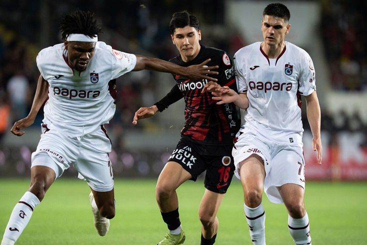 Gençlerbirliği'ni geriden gelip yenen Trabzonspor finale yükseldi