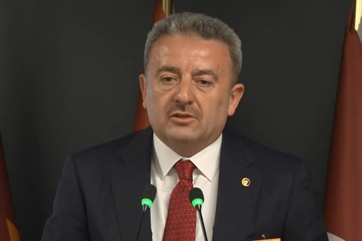 Sesi titredi, ağlamamak için kendini zor tuttu! İbrahim Hatipoğlu Galatasaray’daki görevine veda etti