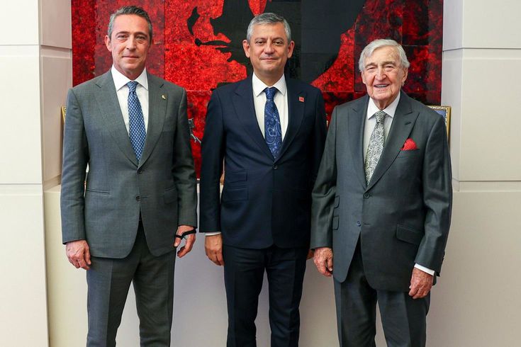 Ali Koç ve Rahmi Koç, CHP lideri Özgür Özel'i ziyaret etti
