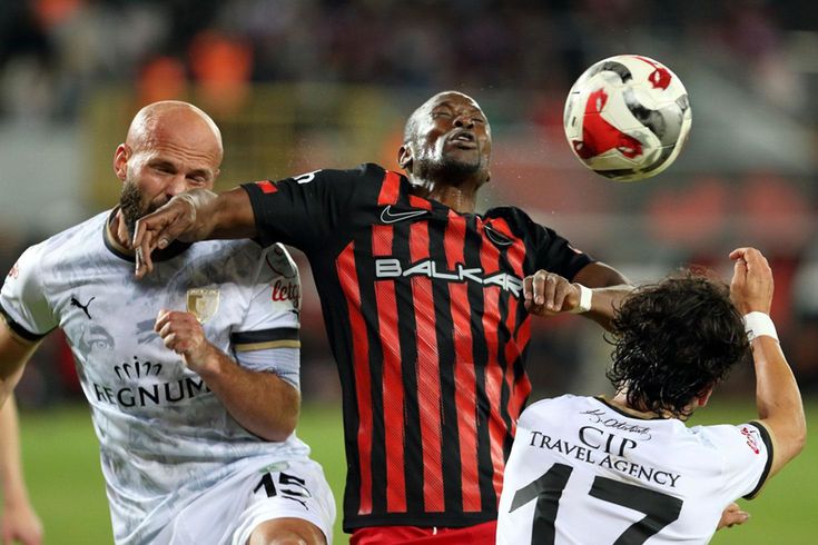 Bodrum'u deviren Çorum FK, Esenler Erokspor'un finaldeki rakibi oldu