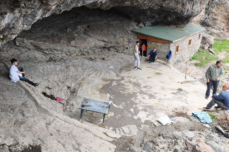 Düzgün Baba'da skandal kazı! İnceme başlatıldı, muhtarın işine son verildi