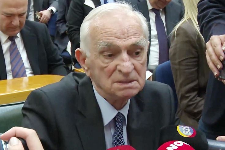 16 yıl sonra bir ilk! CHP Grup Toplantısı'na katılan Önder Sav, Kılıçdaroğlu'na tepki gösterdi