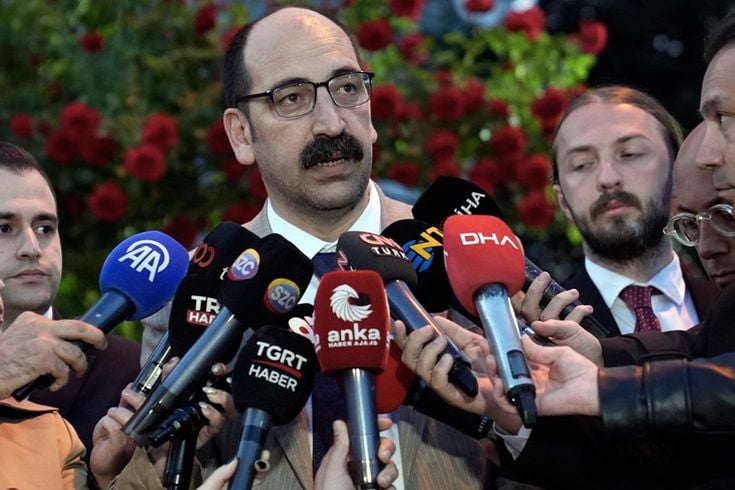Özgür Özel'in iğrenç bıyıklı sözlerine Atakan Sönmez'den yanıt