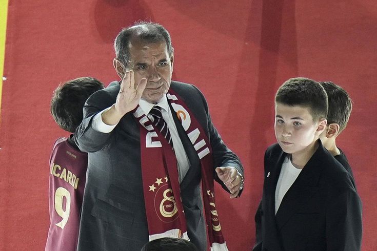 Çok büyük oynuyor! Dursun Özbek, Bayern Münih'in efsanesi ile görüşecek