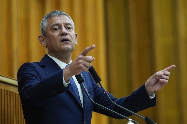 TBMM'de konuşan Özgür Özel'den seçim uyarısı: 26 Temmuz'u geçirmeden kurultay yapılmalı