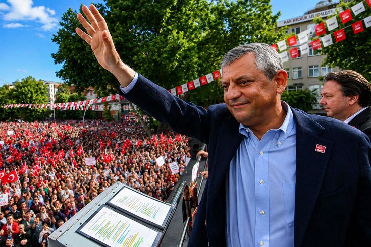 Özel’in yeni yol haritası deşifre oldu: Kendi partisi hazır, 2 partiyi de yanına aldı