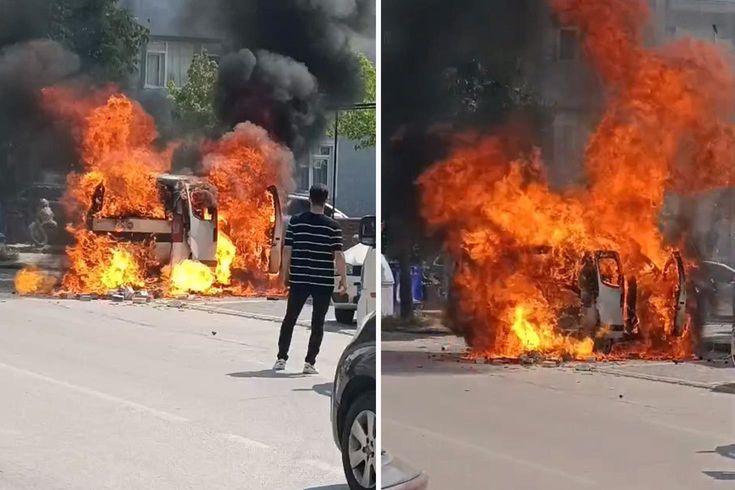 Çakmak yüklü hafif ticari araç, alev alev yandı