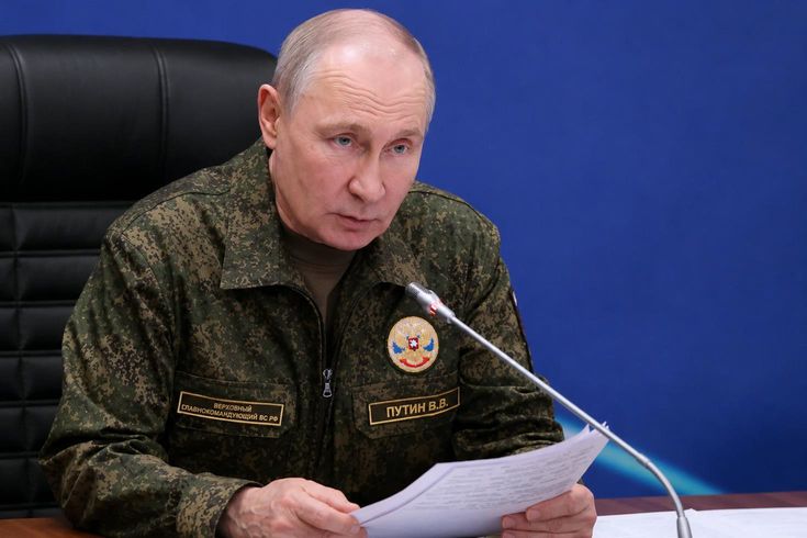 NATO Zirvesi öncesi Putin'den üniformalı mesaj: Sonuna kadar gideceğiz