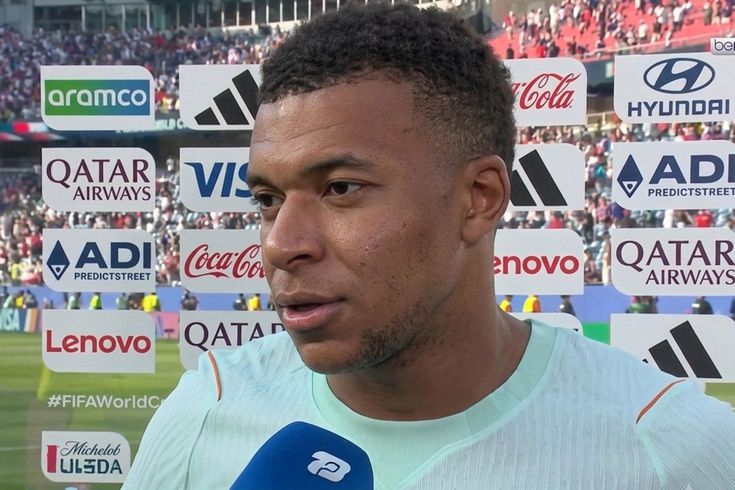Messi'ye savaş açan son isim Mbappe