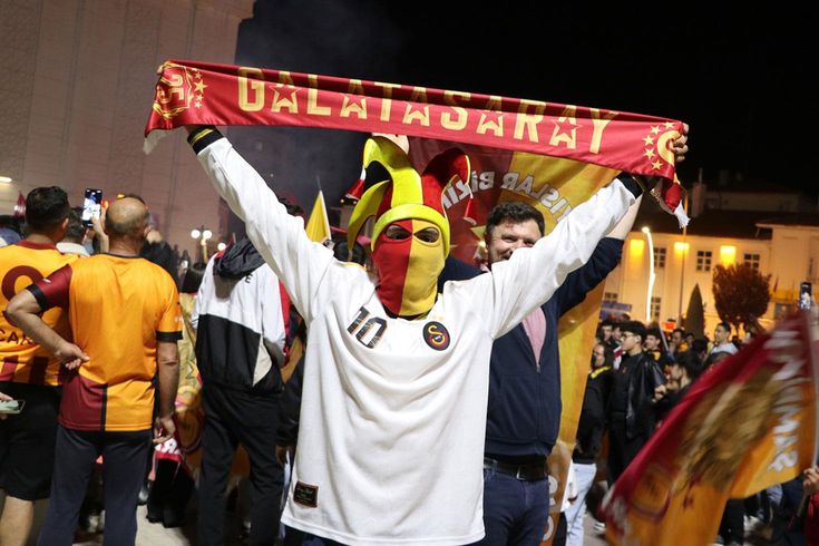 Galatasaray'a transfer olalı aylar olmuştu! Takımdan ayrılması an meselesi