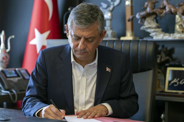 Yeni Parti'nin grup başkanvekilleri belli oldu