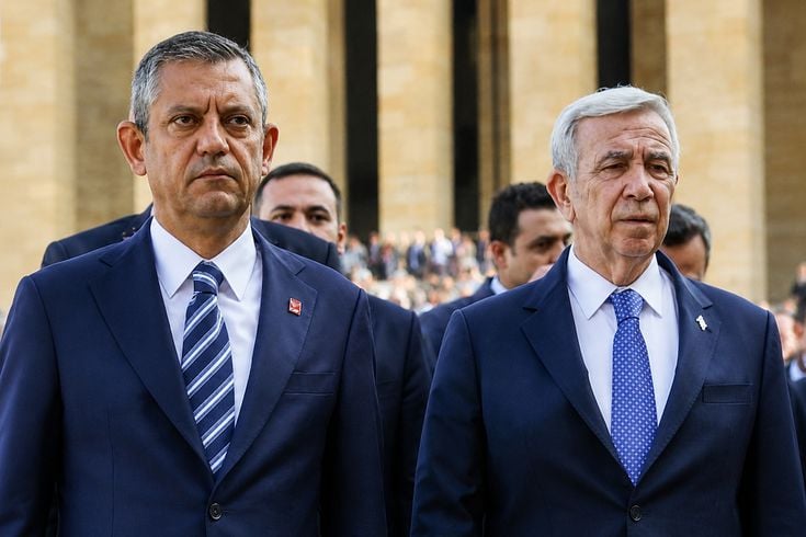 Mansur Yavaş'tan Özgür Özel'e tebrik telefonu