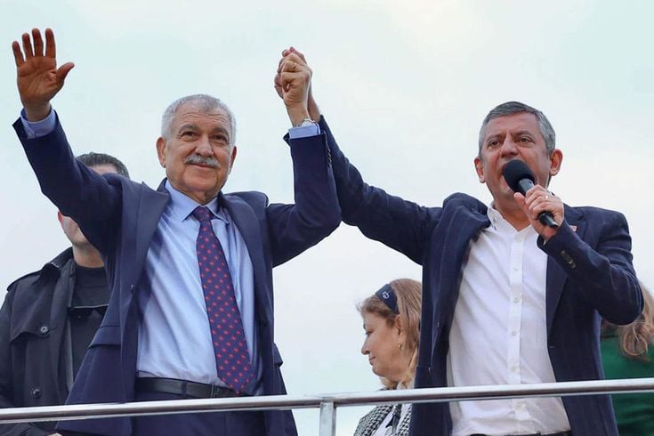 Özgür Özel yanıt verdi: Zeydan Karalar Yeni Parti'ye geçecek mi?