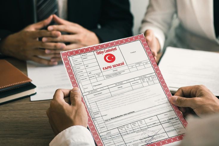 Binlerce kişiyi ilgilendiren emsal karar! Elini öpmeye gitmedi, tapusu iptal edildi
