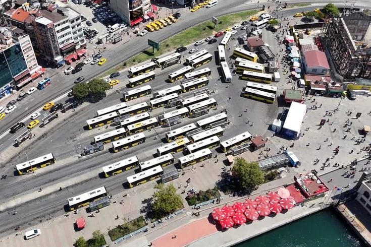 Kadıköy Rıhtım'daki otobüs peronları Uzunçayır'a taşınıyor
