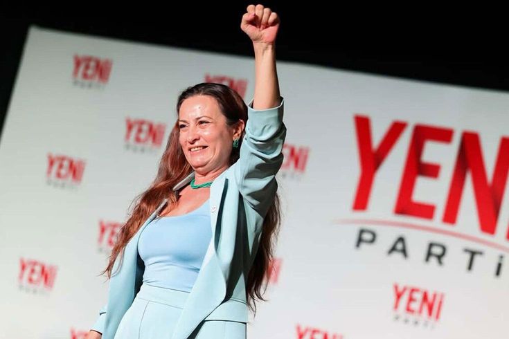 Yeni Parti'ye ilk operasyon: Manisa İl Başkanı İlksen Özalper gözaltına alındı