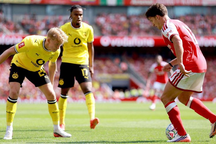 5 gollü muhteşem maçta yeni sezonun ilk kupası Borussia Dortmund'un