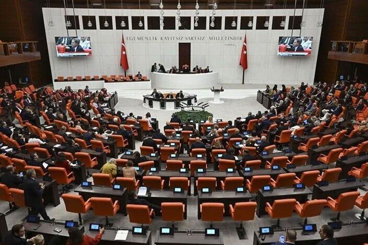 Muhalefette yeni ittifak trafiği: Fatih Erbakan, Mahmut Arıkan'ı ziyaret etti