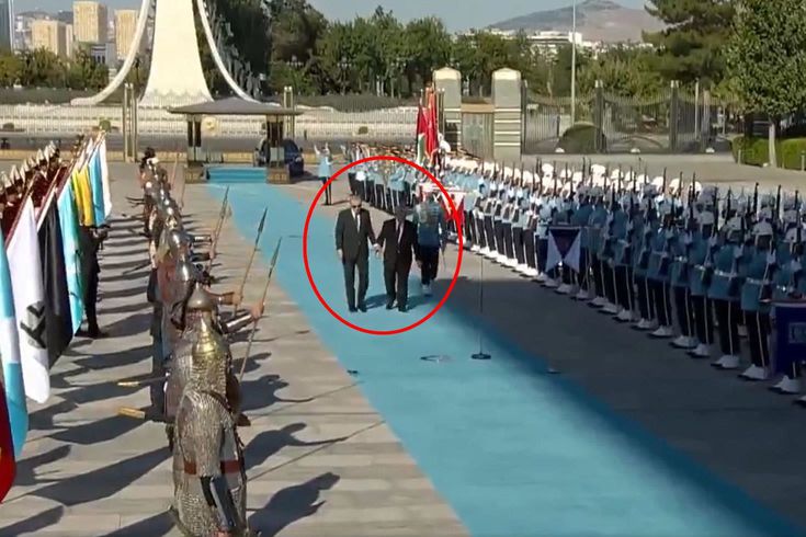 Mahmud Abbas 328 gün sonra yeniden Türkiye'de! Cumhurbaşkanı Erdoğan böyle karşıladı 