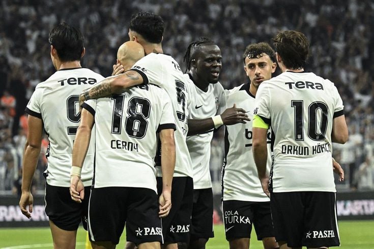 Kara Kartal pençeyi vurdu! Beşiktaş UEFA Avrupa Ligi'nde Play Off Turu’na yükseldi