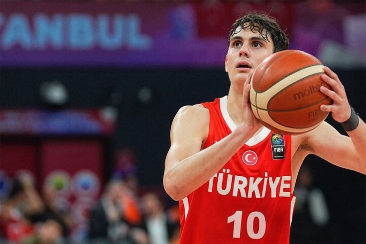 Demet Şener ve İbrahim Kutluay’ın oğlundan gururlandıran haber!