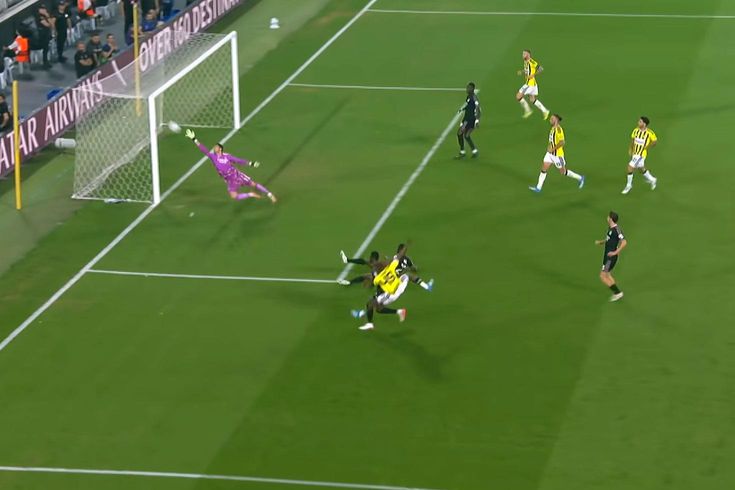 Fenerbahçe'nin başı direklerle dertte
