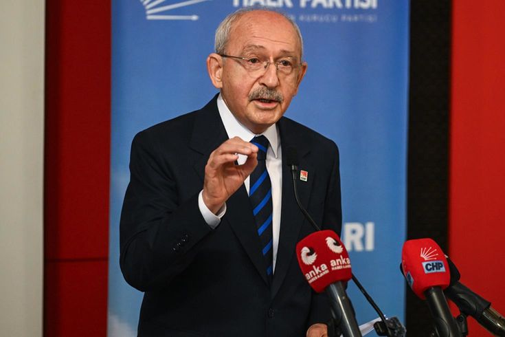 2021'de ihraç edilmişti! Mehmet Sevigen CHP’ye geri döndü