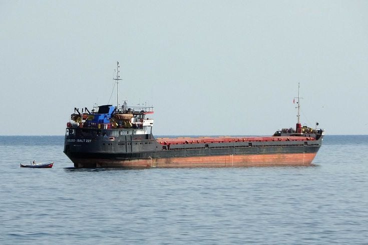 Rusya-Ukrayna savaşı deniz ticaretini vurdu: Gemiler Trabzon açıklarında bekliyor