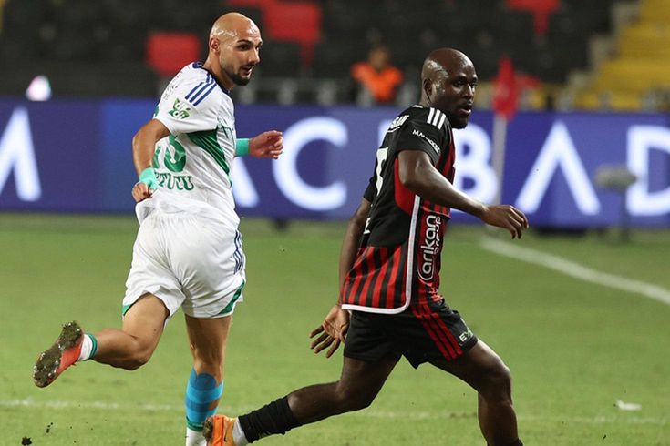 4 şutta 2 gol! Rizespor'dan Gaziantep'te kritik galibiyet