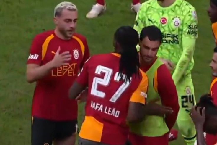 Galatasaray taraftarından Leao'ya surat asan Kaan Ayhan'a tepki çığ gibi