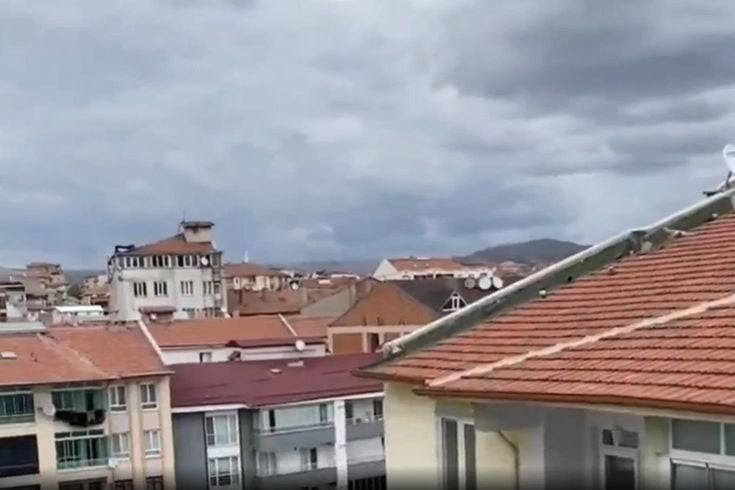 Çorum'da camiden yükselen şarkı şaşkına çevirdi