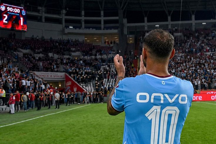 Salah'tan maç sonunda dikkat çeken hareket! Beğeni yağıyor